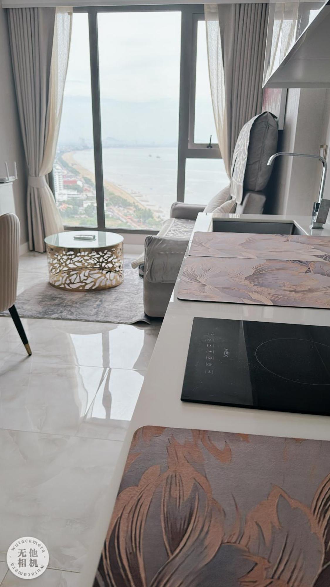 Copacabana Beach Jomtien 科帕卡巴纳海乔木提安海滩毗邻乔木提安夜市 Eksteriør billede