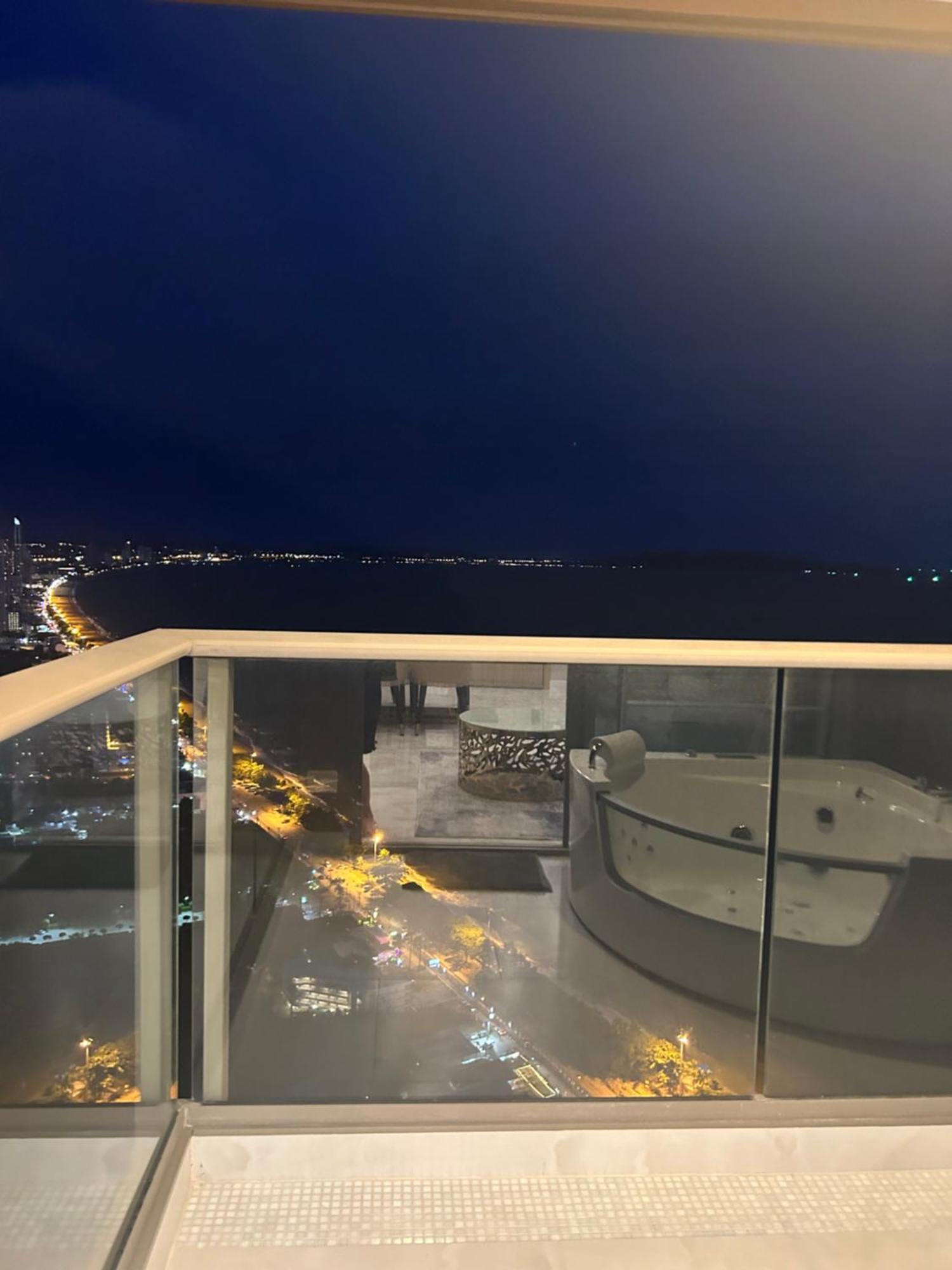 Copacabana Beach Jomtien 科帕卡巴纳海乔木提安海滩毗邻乔木提安夜市 Eksteriør billede