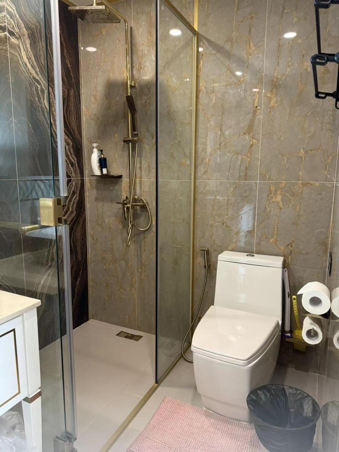 Copacabana Beach Jomtien 科帕卡巴纳海乔木提安海滩毗邻乔木提安夜市 Eksteriør billede